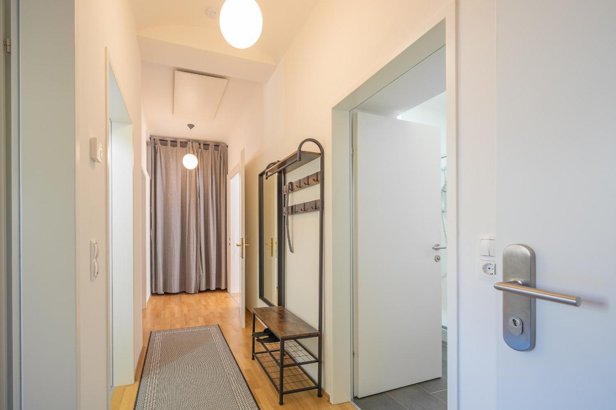 M&O Apartment, Zentral In Innenstadt-& Bahnhofsnaehe - Parkgarage Graz Exterior foto