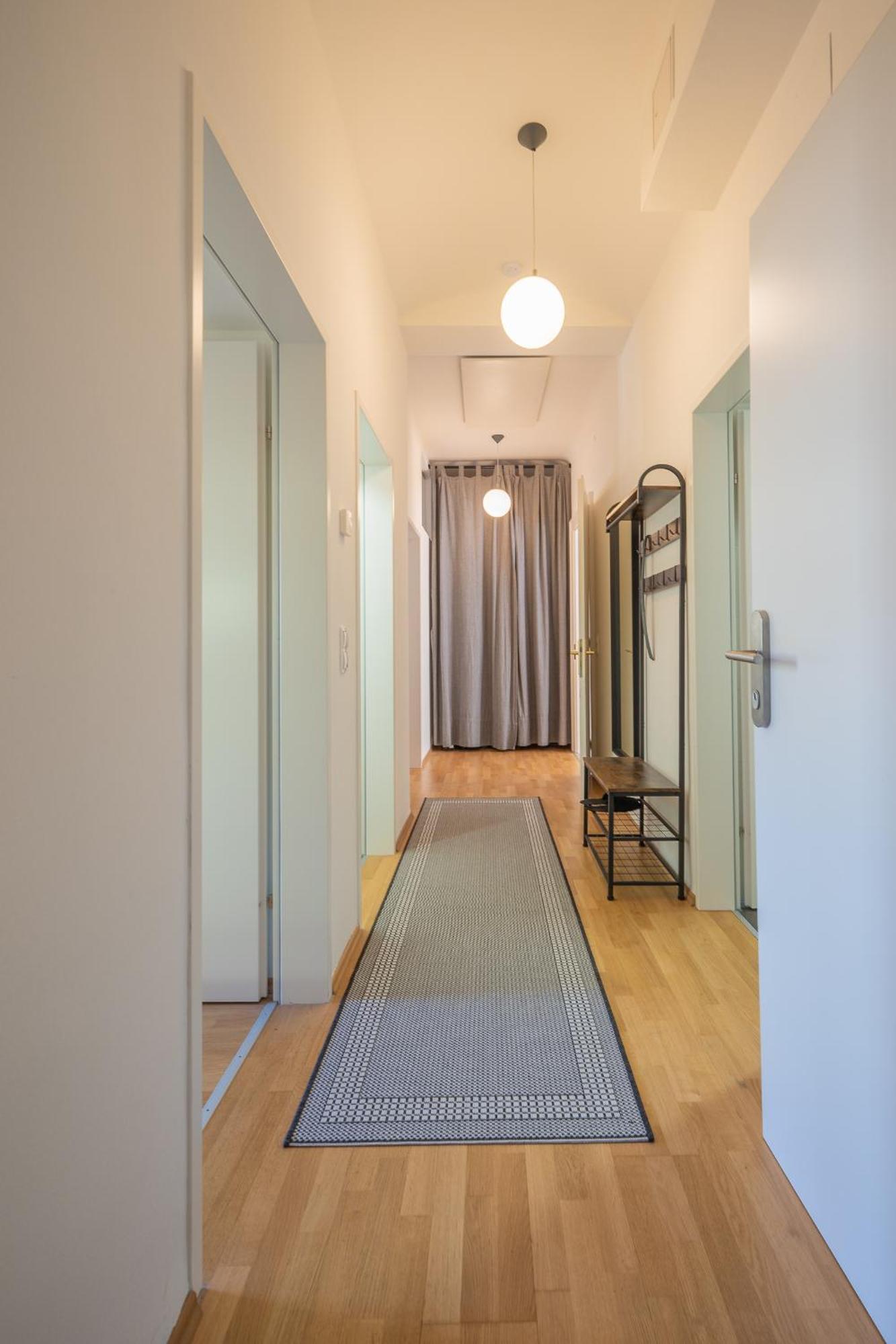 M&O Apartment, Zentral In Innenstadt-& Bahnhofsnaehe - Parkgarage Graz Exterior foto